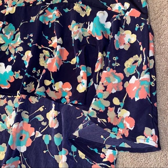 Soprano Navy Floral Hi-Lo Skirt Medium, M - Picture 2 of 9